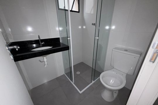 Banheiro de apartamento para alugar com 1 quarto, 40m² em Vila Prudente, São Paulo