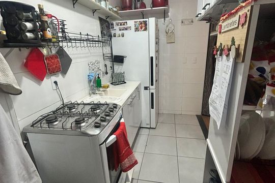 Cozinha de apartamento à venda com 2 quartos, 43m² em Inhoaíba, Rio de Janeiro