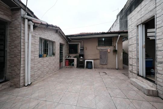 Área externa de casa à venda com 3 quartos, 90m² em Vila Dalila, São Paulo