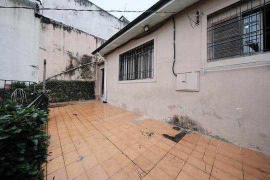 Área externa de casa à venda com 3 quartos, 90m² em Vila Dalila, São Paulo