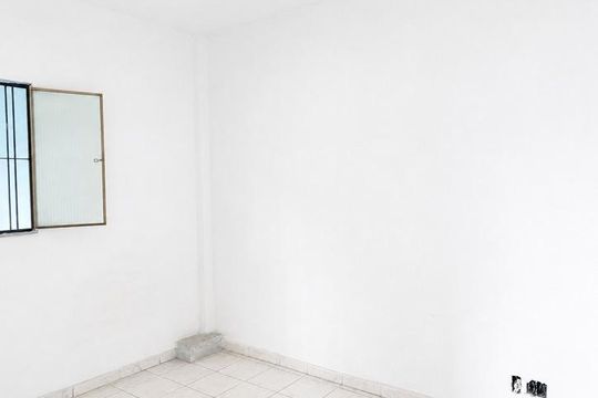 Apartamento para alugar com 1 quarto, 60m² em Alto da Posse, Nova Iguaçu