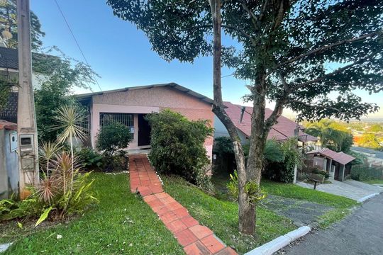 Fachada de casa à venda com 3 quartos, 136m² em Jardim Mauá, Novo Hamburgo