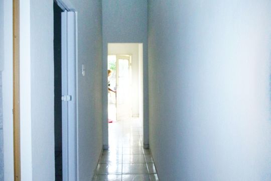 Sala - Corredor de casa à venda com 1 quarto, 47m² em Parada de Lucas, Rio de Janeiro