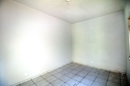 Sala de casa à venda com 1 quarto, 47m² em Parada de Lucas, Rio de Janeiro