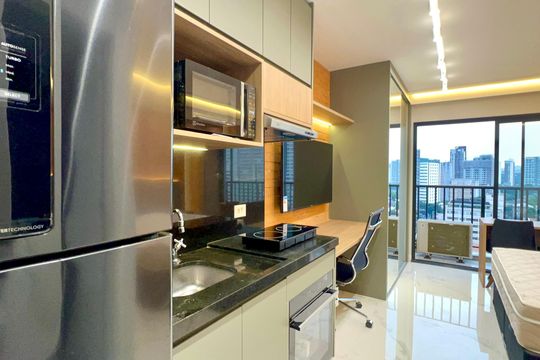 Cozinha de kitnet/studio para alugar com 1 quarto, 26m² em Pinheiros, São Paulo