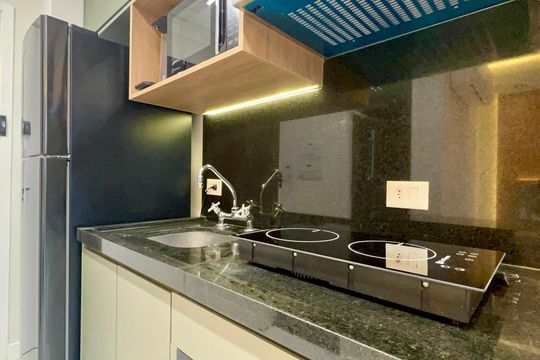 Cozinha de kitnet/studio para alugar com 1 quarto, 26m² em Pinheiros, São Paulo