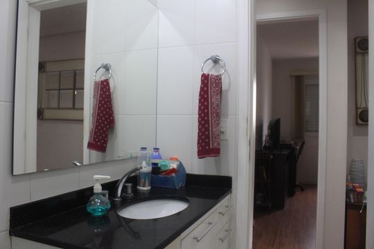 Banheiro de apartamento à venda com 3 quartos, 90m² em Santa Paula, São Caetano do Sul