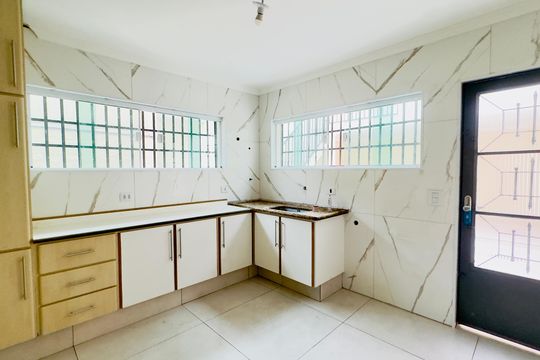 Cozinha de casa à venda com 3 quartos, 195m² em Jardim Santa Mena, Guarulhos