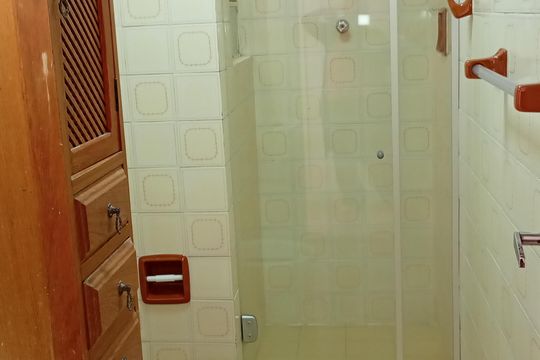 Banheiro de apartamento para alugar com 3 quartos, 95m² em Centro, Juiz de Fora