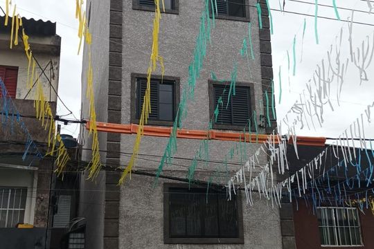 Fachada de apartamento para alugar com 2 quartos, 35m² em Parque Santa Madalena, São Paulo