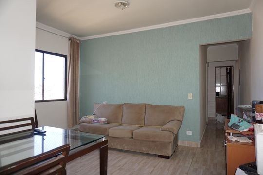 Apartamento para alugar com 2 quartos, 48m² em Jardim Vitória, Embu das Artes