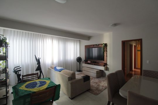 Apartamento à venda com 3 quartos, 112m² em Castelo, Belo Horizonte