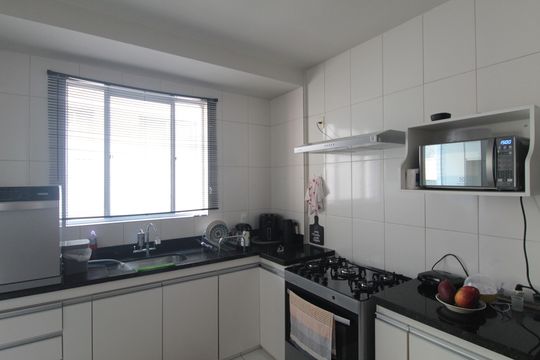 Cozinha de apartamento à venda com 3 quartos, 112m² em Castelo, Belo Horizonte