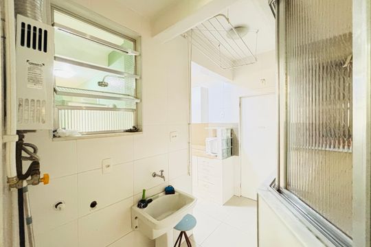 Área de serviço de apartamento para alugar com 2 quartos, 95m² em Copacabana, Rio de Janeiro