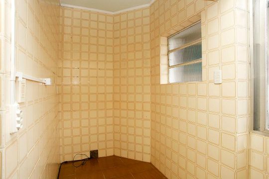 Cozinha + Área de Serviço de apartamento à venda com 3 quartos, 71m² em Santana, Porto Alegre