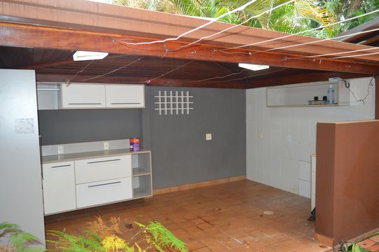 Área de Serviço de casa de condomínio para alugar com 5 quartos, 256m² em Ribeirânia, Ribeirão Preto