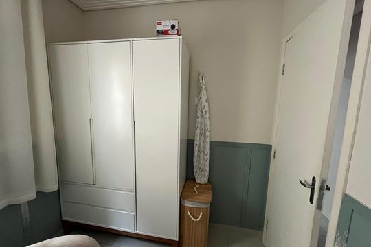 Quarto de apartamento à venda com 2 quartos, 60m² em Vila Vitorio Mazzei, São Paulo
