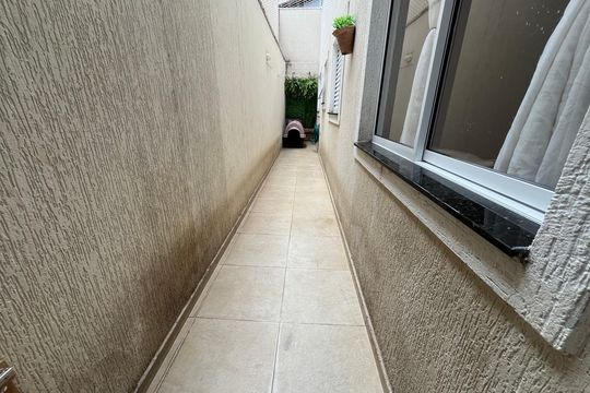 Quintal de apartamento à venda com 2 quartos, 60m² em Vila Vitorio Mazzei, São Paulo