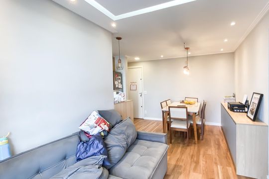 Sala  de apartamento à venda com 2 quartos, 46m² em Jardim Brasilia, São Paulo