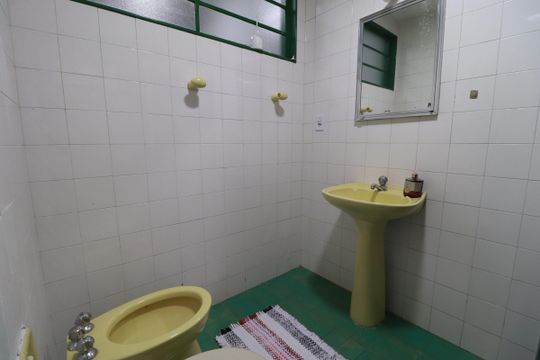 Banheiro  de apartamento para alugar com 1 quarto, 28m² em Centro, Ribeirão Preto