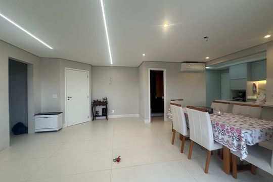 Apartamento para alugar com 3 quartos, 109m² em Centro Comercial Jubran, Barueri