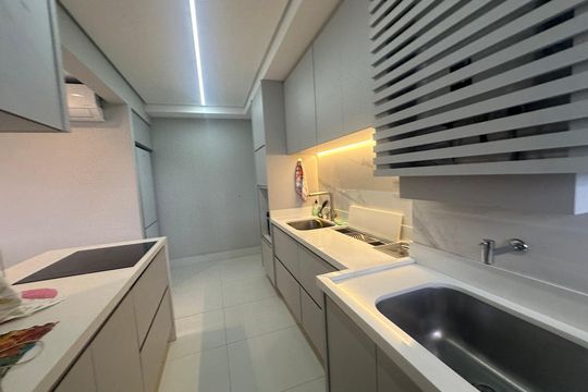 Cozinha de apartamento para alugar com 3 quartos, 109m² em Centro Comercial Jubran, Barueri