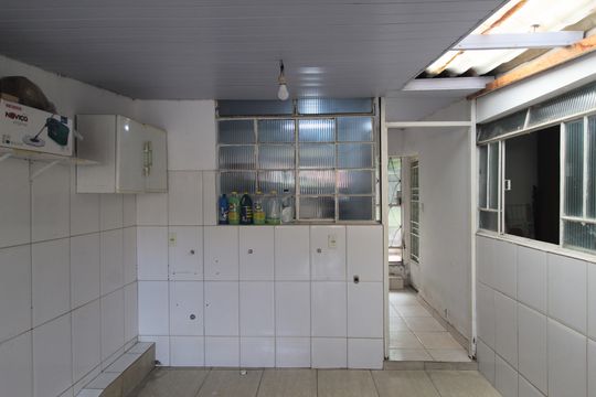 Área Externa de casa à venda com 2 quartos, 368m² em Glória, Belo Horizonte