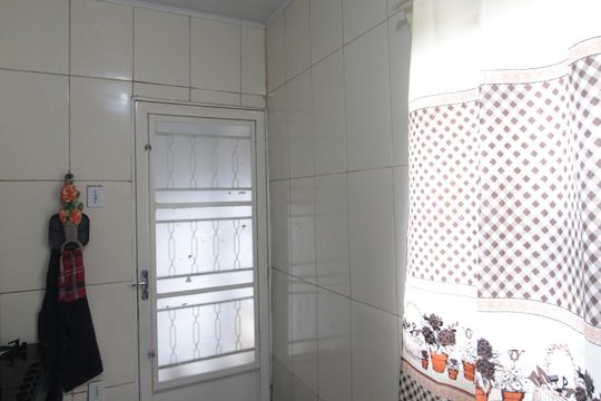Cozinha de casa à venda com 2 quartos, 368m² em Glória, Belo Horizonte