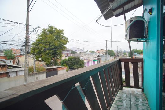 varanda do quarto 1 de casa para alugar com 3 quartos, 120m² em Sete, Sapucaia do Sul