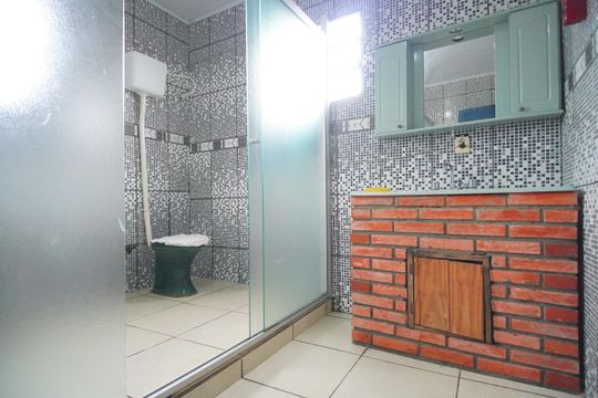 Banheiro de casa para alugar com 3 quartos, 120m² em Sete, Sapucaia do Sul