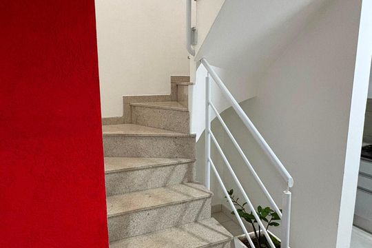 Casa para alugar com 2 quartos, 100m² em Coqueiros, Florianópolis