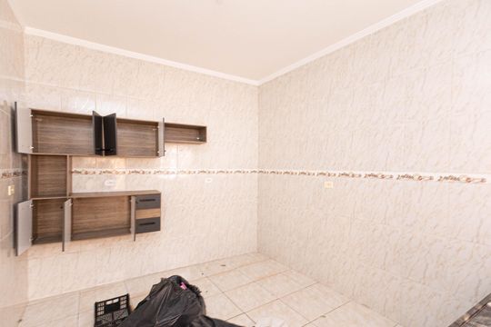 Cozinha  de casa para alugar com 1 quarto, 45m² em Vila Sabrina, São Paulo