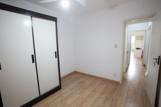 Quarto 3 de casa de condomínio para alugar com 3 quartos, 120m² em Taquara, Rio de Janeiro
