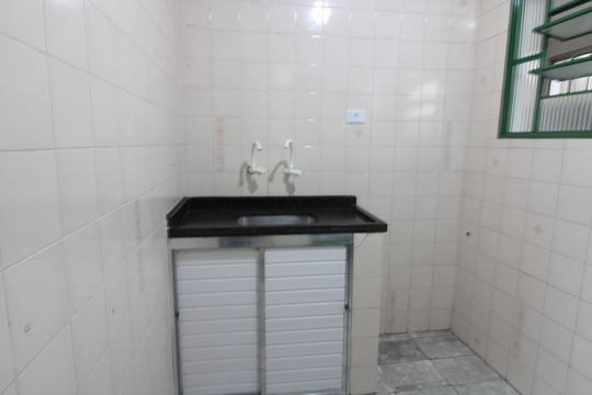 Cozinha de casa para alugar com 1 quarto, 65m² em Vila Paranagua, São Paulo