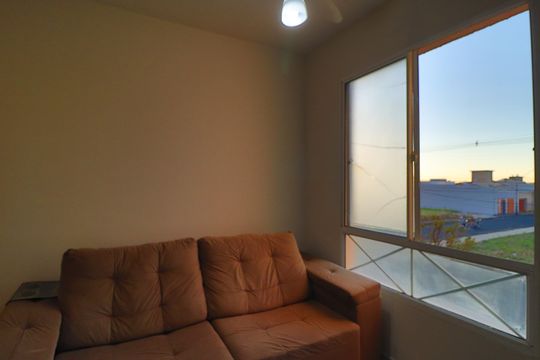Sala de apartamento para alugar com 2 quartos, 55m² em Novo Mundo, Uberlândia