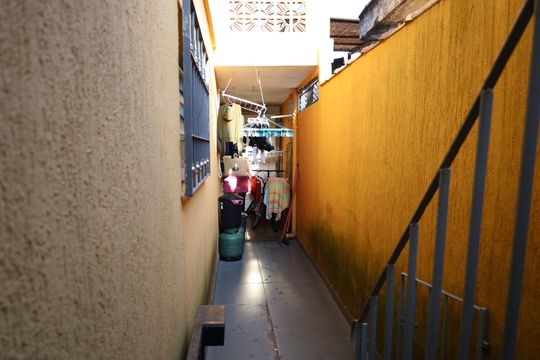 Corredor de casa à venda com 3 quartos, 120m² em Cupecê, São Paulo