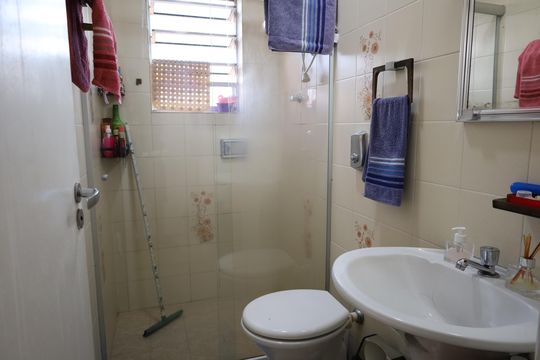 Banheiro da suíte  de casa à venda com 3 quartos, 120m² em Cupecê, São Paulo