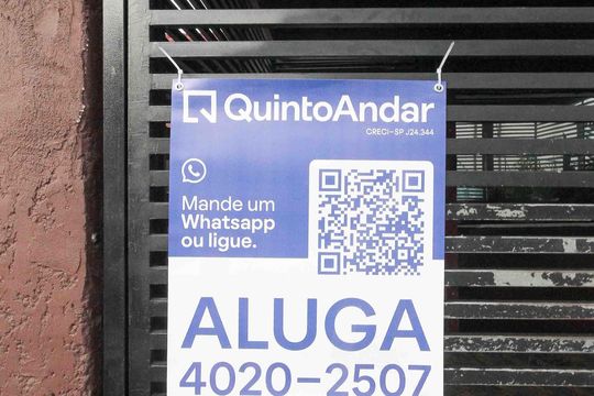 Placa de apartamento para alugar com 2 quartos, 49m² em Jardim Iguatemi, São Paulo