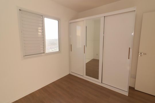 Quarto 2 de apartamento para alugar com 2 quartos, 45m² em São Pedro, Osasco