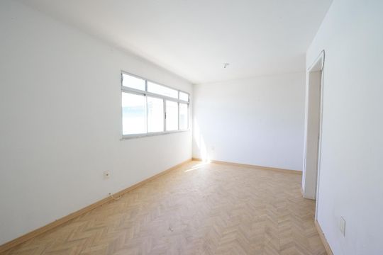 Sala de apartamento para alugar com 2 quartos, 55m² em Darcy Vargas, Belo Horizonte