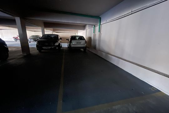 Garagem de apartamento para alugar com 2 quartos, 55m² em Darcy Vargas, Belo Horizonte