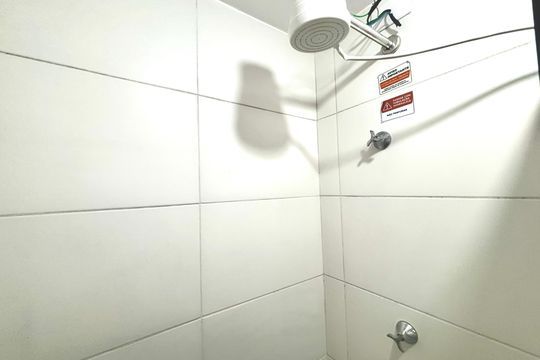 Banheiro de apartamento para alugar com 2 quartos, 33m² em Lageado, Ferraz de Vasconcelos
