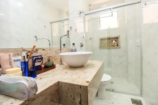 Banheiro de apartamento para alugar com 3 quartos, 155m² em Buritis, Belo Horizonte