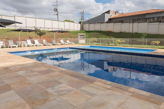 Área comum - Piscina de apartamento para alugar com 2 quartos, 60m² em Balneário Tropical, Paulínia