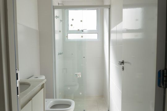 Banheiro Corredor de apartamento para alugar com 2 quartos, 60m² em Balneário Tropical, Paulínia