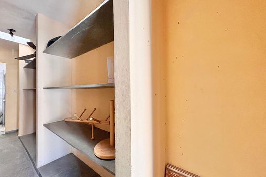 Área comum de casa à venda com 2 quartos, 130m² em Vila Mangalot, São Paulo