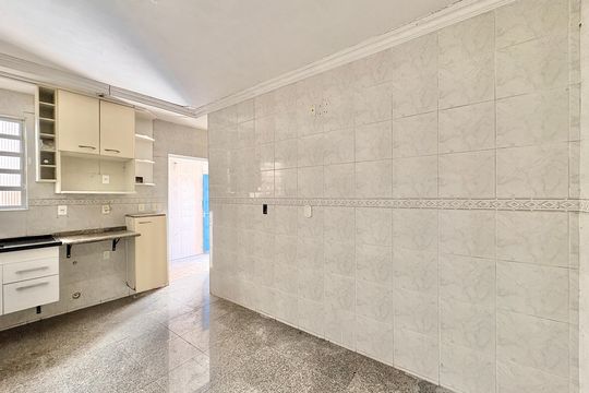 Cozinha de casa à venda com 2 quartos, 130m² em Vila Mangalot, São Paulo