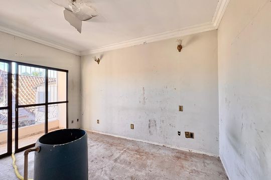 Suíte 2 de casa à venda com 2 quartos, 130m² em Vila Mangalot, São Paulo