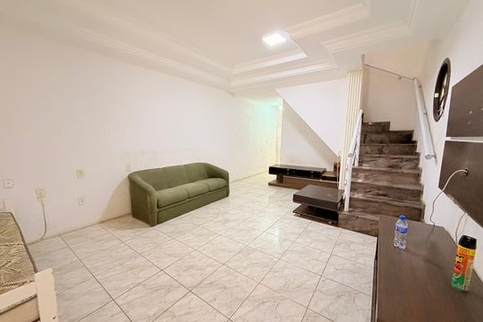 Sala de casa à venda com 3 quartos, 200m² em Parque Cidade Jardim II, Jundiaí