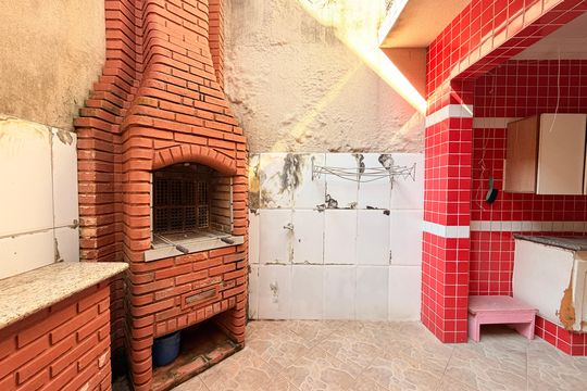 Quintal com churrasqueira de casa à venda com 3 quartos, 200m² em Parque Cidade Jardim II, Jundiaí
